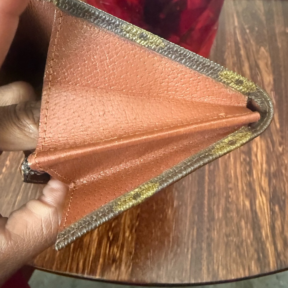 Louis Vuitton Monogram Canvas Sarah Wallet - Picture 5 of 11